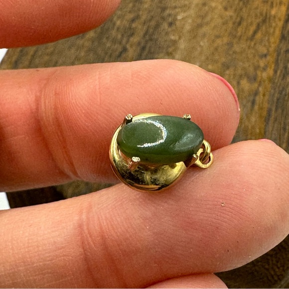 Vintage MCM jadeite oval stone  gold tone tie tack pin - Picture 4 of 6